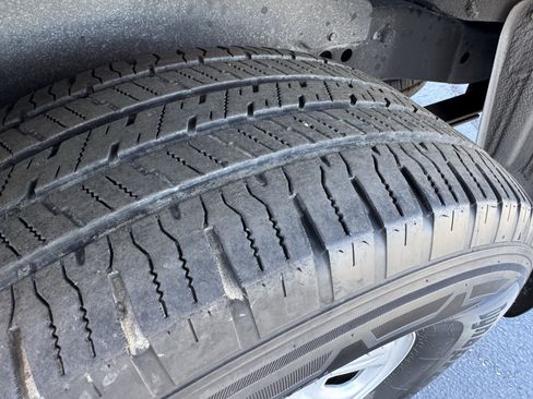 Used 2024 Nissan Frontier S image 13