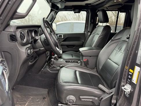 Used 2021 Jeep Gladiator Overland w/ Popular Equipment Package AWD/4WD image 16