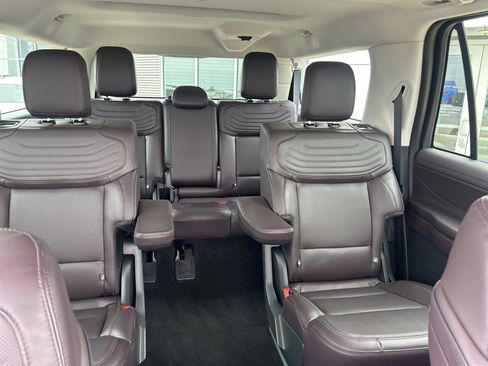 Used 2025 Ford Expedition Max Platinum w/ Platinum Ultimate Package image 12