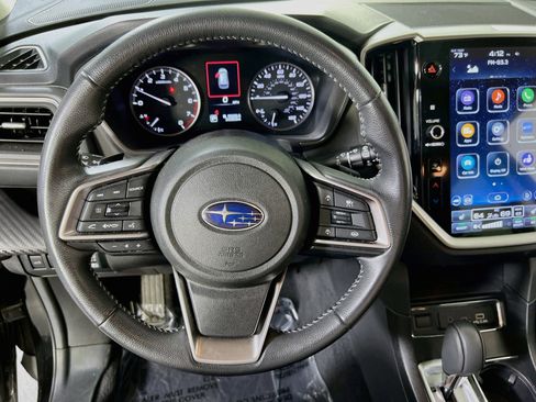 Used 2023 Subaru Ascent Premium w/ Convenience Package AWD/4WD image 11