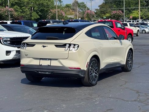 Used 2025 Ford Mustang Mach-E Premium AWD/4WD image 18
