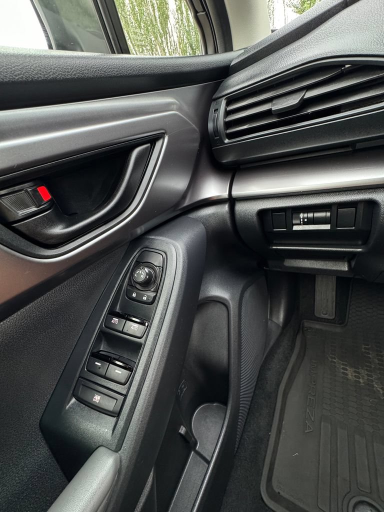 Certified 2025 Subaru Impreza 2.0i AWD/4WD image 15