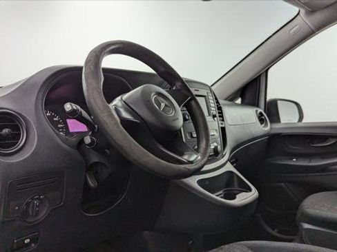 Used 2019 Mercedes-Benz Metris w/ Convenience Package image 22