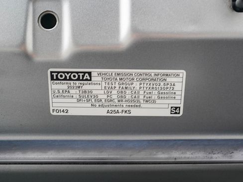 Certified 2023 Toyota Camry SE image 29