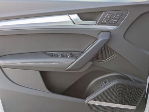 Used 2025 Audi Q5 2.0T Premium Plus image 10