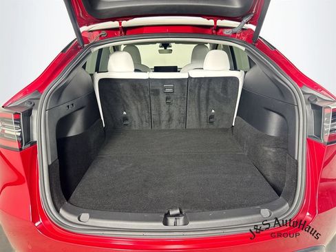 Used 2022 Tesla Model Y Performance AWD/4WD image 32