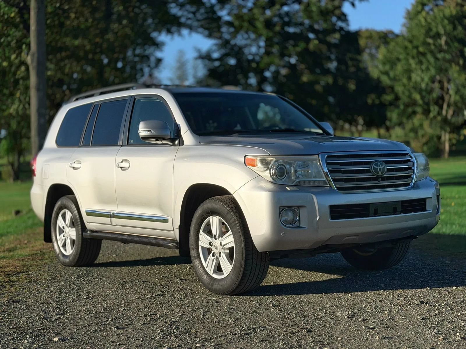 Used 2013 Toyota Land Cruiser AWD/4WD image 6