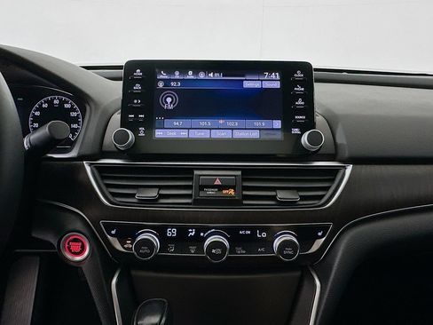 Used 2018 Honda Accord EX-L image 14