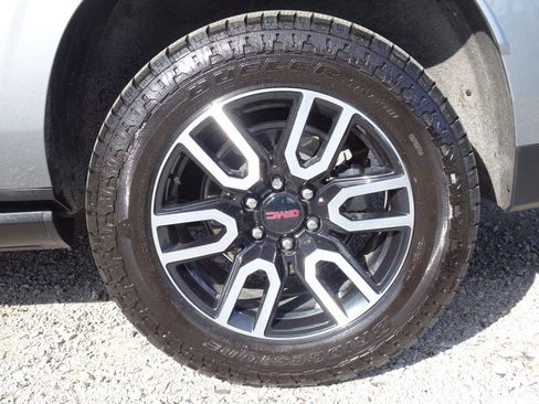 Used 2023 GMC Yukon XL AT4 w/ AT4 Premium Package image 30