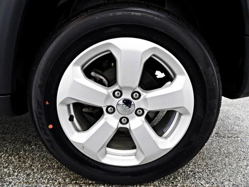 Used 2021 Jeep Compass Latitude AWD/4WD image 19