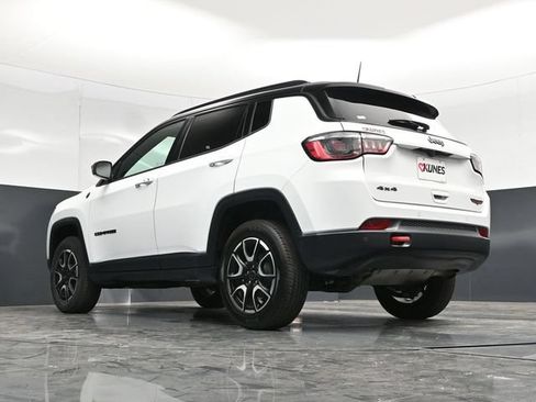 Certified 2025 Jeep Compass Trailhawk AWD/4WD image 58