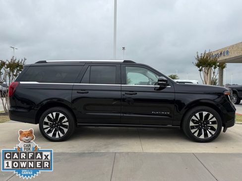 Used 2025 Ford Expedition Max Platinum w/ Driver's Package AWD/4WD image 20