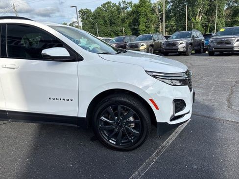 Used 2023 Chevrolet Equinox RS AWD/4WD image 5