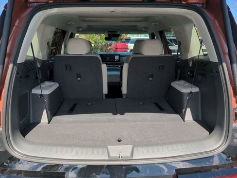 Used 2025 Hyundai Santa Fe Calligraphy image 13