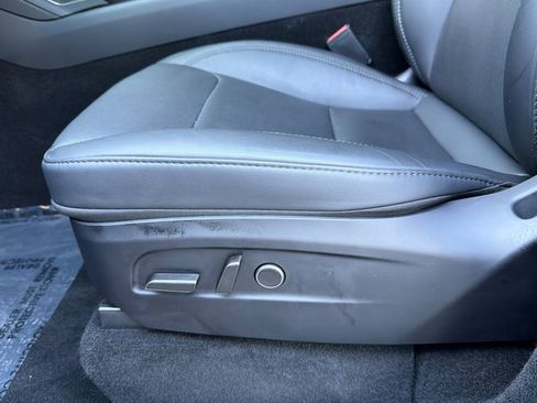 Used 2026 Tesla Model Y 2WD image 14