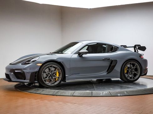 Certified 2024 Porsche 718 Cayman GT4 RS image 2