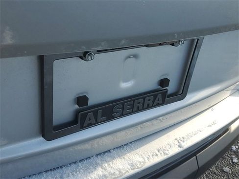 New 2025 Jeep Grand Cherokee L Altitude image 7