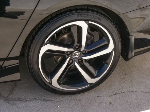 Used 2022 Honda Accord Sport image 6