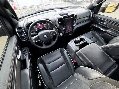 Used 2025 RAM 1500 Laramie AWD/4WD image 10