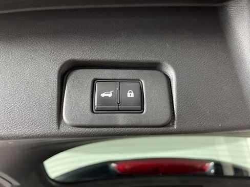 Used 2021 Nissan Rogue Platinum FWD image 46