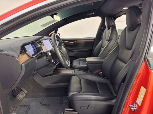 Used 2020 Tesla Model X Long Range image 16