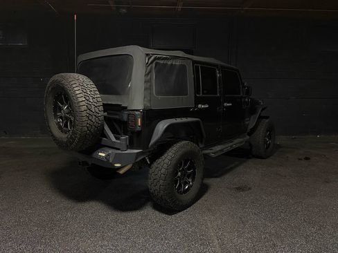 Used 2015 Jeep Wrangler Unlimited Sport w/ Quick Order Package 24S AWD/4WD image 6