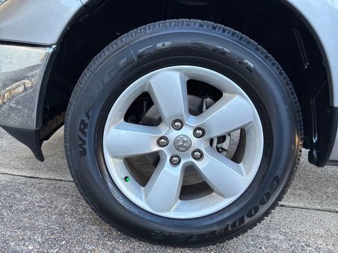 Used 2024 RAM 1500 Classic SLT image 27