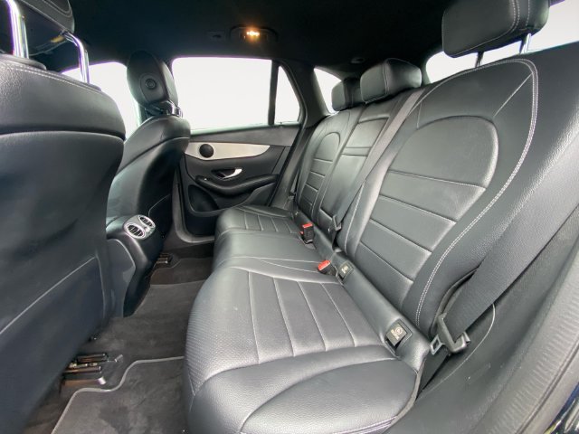 Used 2020 Mercedes-Benz GLC 300 image 13