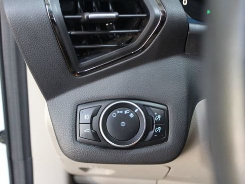 Used 2017 Ford Escape Titanium w/ Equipment Group 301A AWD/4WD image 15