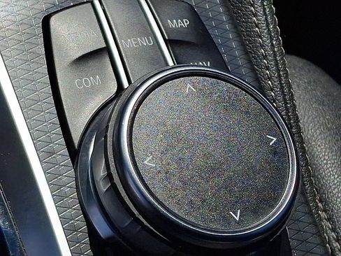 Used 2023 BMW 540i w/ M Sport Package RWD image 24