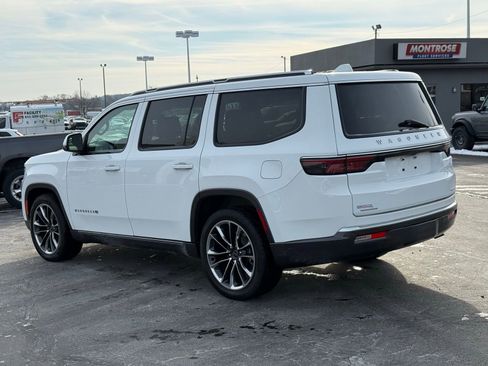 Used 2022 Jeep Wagoneer Series III w/ Premium Group I image 5