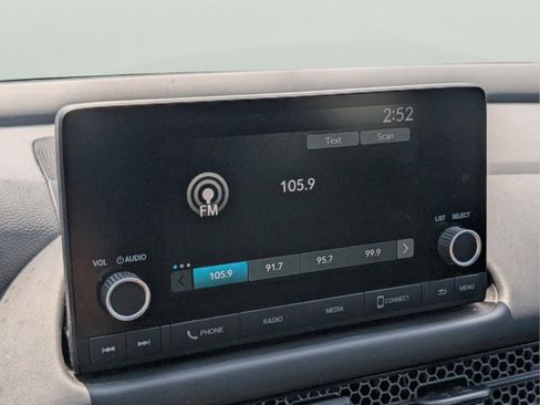 Used 2024 Honda HR-V Sport image 16