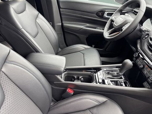 New 2026 Jeep Compass Latitude image 34