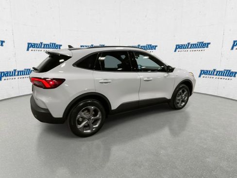 New 2026 Ford Escape ST-Line w/ Cold Weather Package AWD/4WD image 11