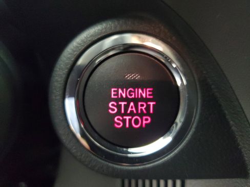 Used 2025 Subaru Crosstrek 2.0i Premium w/ Crosstrek Mirror Package image 19