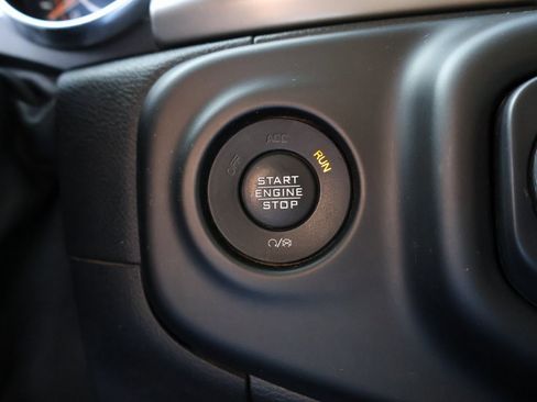 Used 2021 Jeep Gladiator Sport image 33