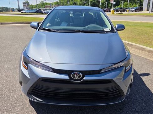 New 2026 Toyota Corolla LE FWD image 2