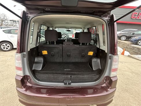Used 2005 Scion xB image 10