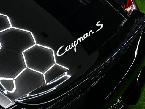 Used 2008 Porsche Cayman S RWD image 4