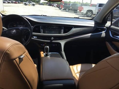 Used 2019 Buick Enclave Essence FWD image 13