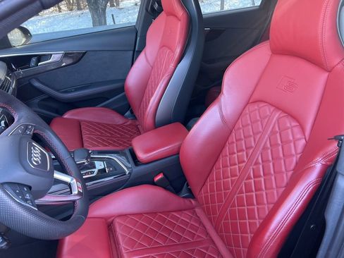 Used 2023 Audi S4 Premium Plus w/ Premium Plus Package image 4