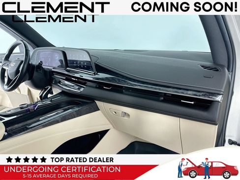 Used 2021 Cadillac Escalade Premium Luxury AWD/4WD image 37