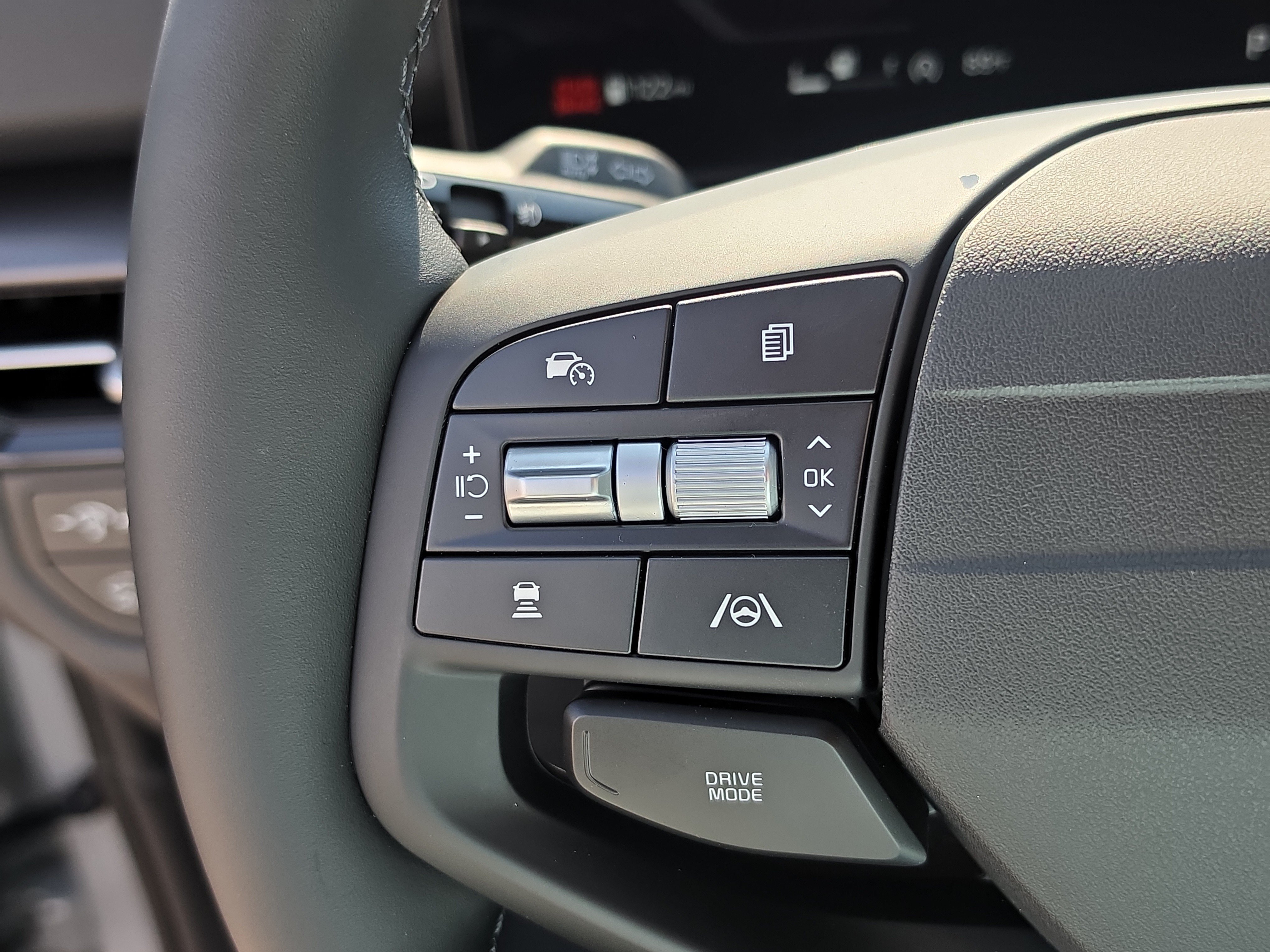 New 2026 Kia Sportage SX FWD image 31