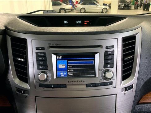 Used 2014 Subaru Outback 2.5i Limited AWD/4WD image 35