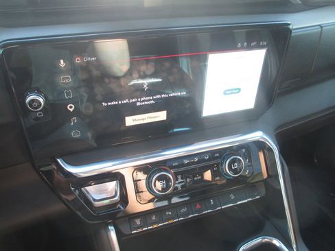 Used 2024 GMC Sierra 2500 Denali w/ Denali Reserve Package AWD/4WD image 35