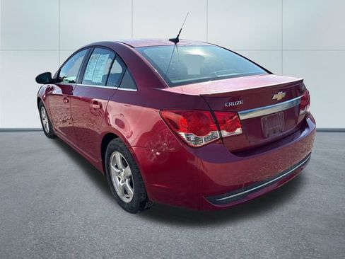 Used 2017 Chevrolet Cruze Premier w/ RS Package FWD image 2
