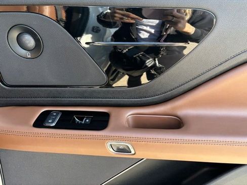 Used 2022 Lincoln Aviator Reserve w/ Equipment Group 201A AWD/4WD image 23