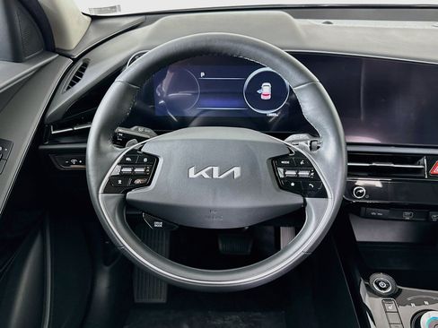 Used 2024 Kia Niro Wind w/ Wind Preserve Package FWD image 18