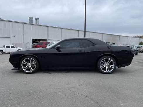 Used 2022 Dodge Challenger R/T image 4