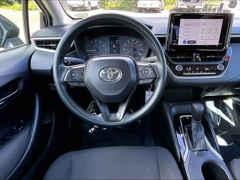 Used 2024 Toyota Corolla LE image 5